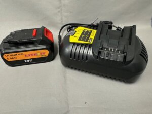 Amber Corner Strobe Battery Charger